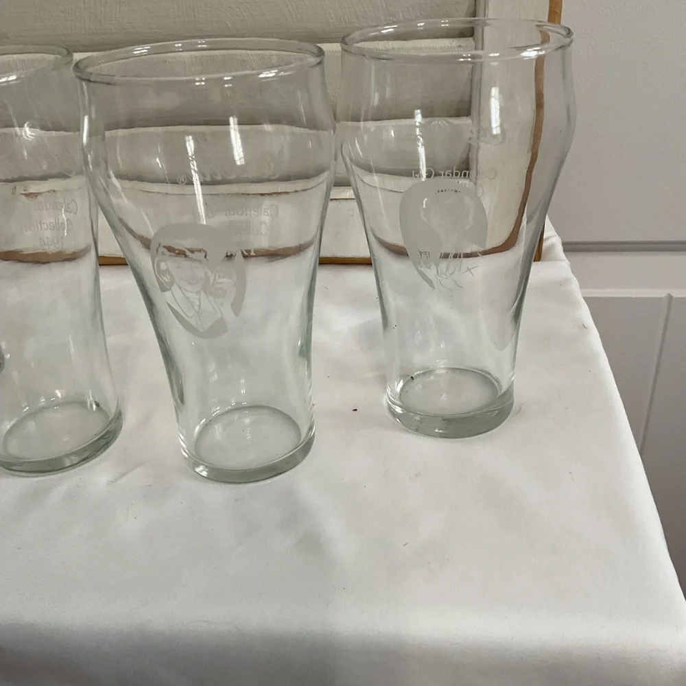 Tiara Exclusives Coca Cola Glasses Set of 4